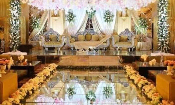 Shri Anandeshwar Baba Flower Decoration